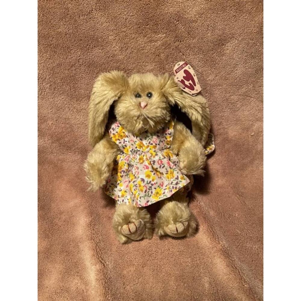 Vintage Ty Attic Treasures SHELBY the bunny, 8" Light Brown Plush w/tag- Retired